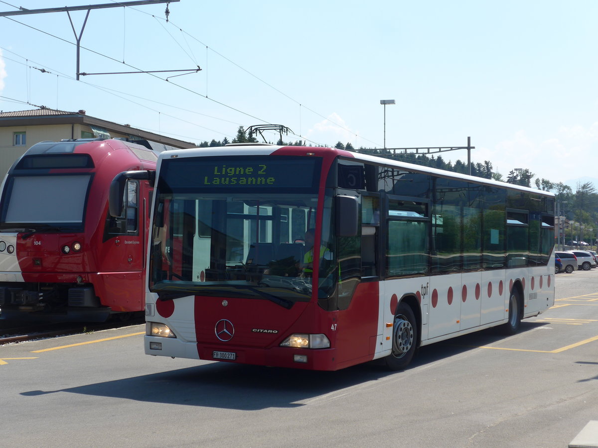 (195'587) - TPF Fribourg - Nr. 47/FR 300'271 - Mercedes am 5. August 2018 beim Bahnhof Palzieux