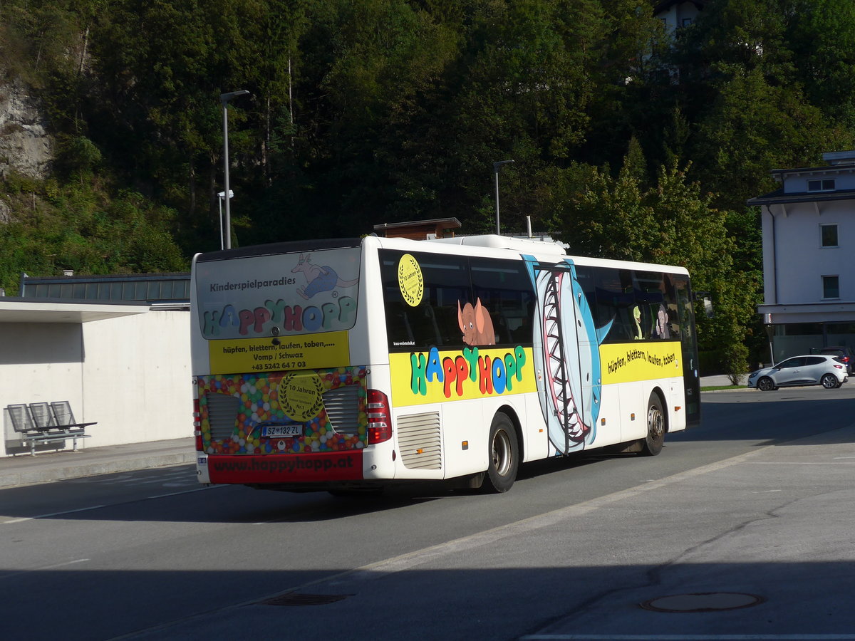 (196'829) - Ledermair, Schwaz - SZ 132 ZL - Mercedes am 11. September 2018 beim Bahnhof Brixlegg