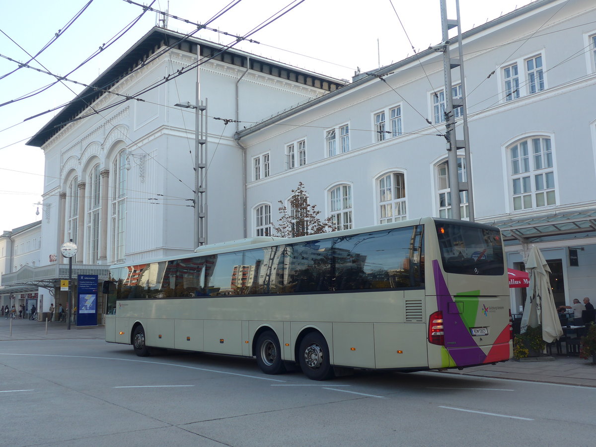 (197'047) - PostBus - BD 13'621 - Mercedes am 13. September 2018 beim Bahnhof Salzburg