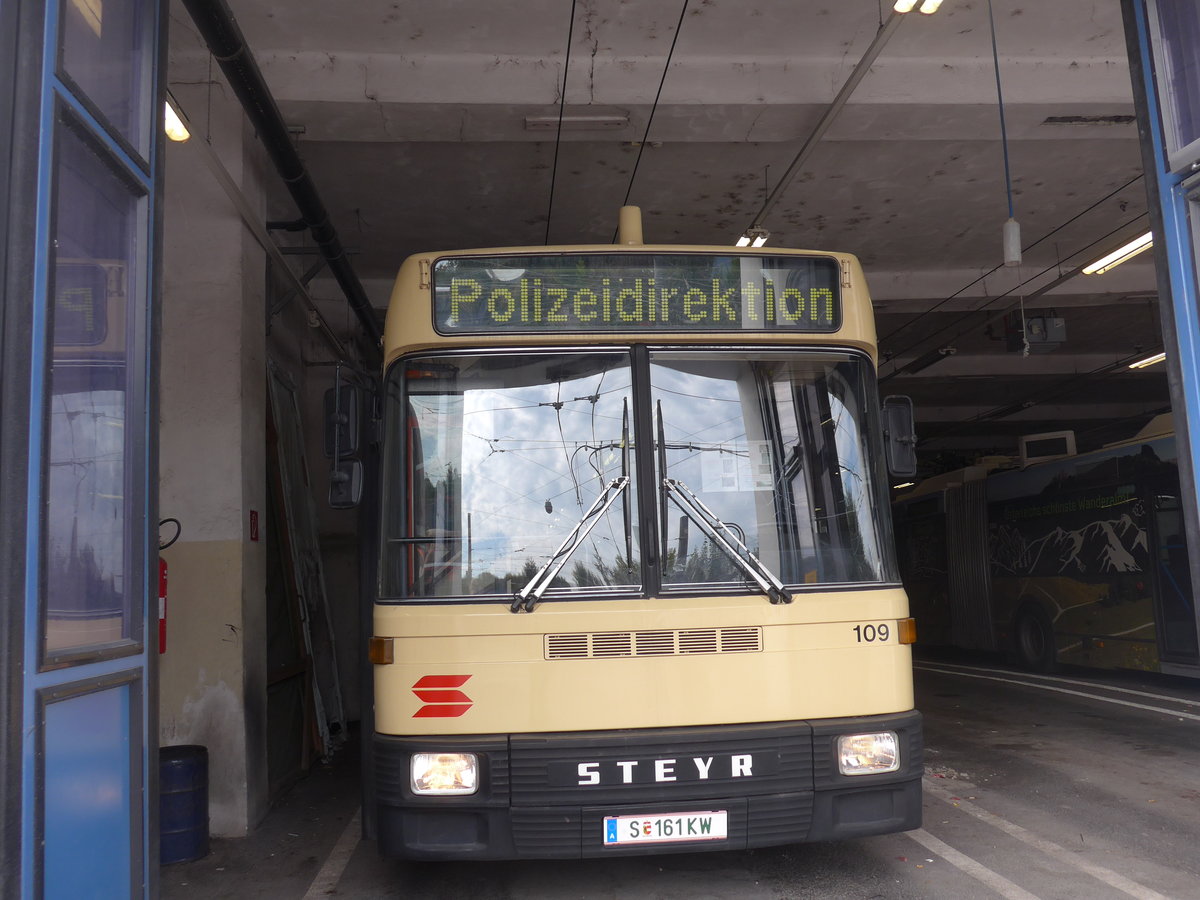(197'131) - SSV Salzburg (POS) - Nr. 109/S 161 KW - Steyr Trolleybus am 13. September 2018 in Salzburg, Betriebshof