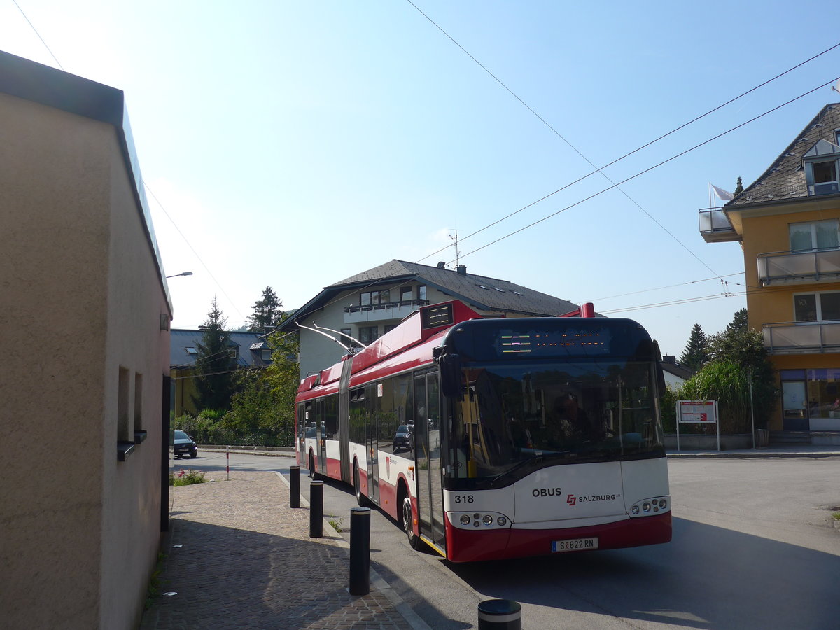 (197'283) - OBUS Salzburg - Nr. 318/S 822 RN - Solaris Gelenktrolleybus (ex TC La Chaux-de-Fonds/CH Nr. 143) am 13. September 2018 in Salzburg, Ludwig-Schmederer-Platz