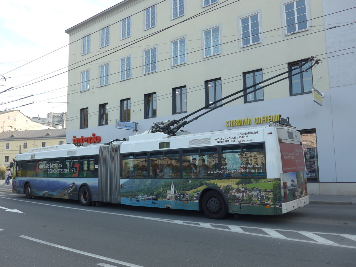 (197'355) - OBUS Salzburg - Nr. 288/S 163 KW - Van Hool Gelenktrolleybus am 13. September 2018 in Salzburg, Hanuschplatz