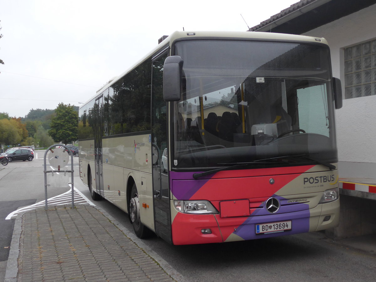 (197'402) - PostBus - BD 13'694 - Mercedes am 14. September 2018 beim Bahnhof Oberndorf