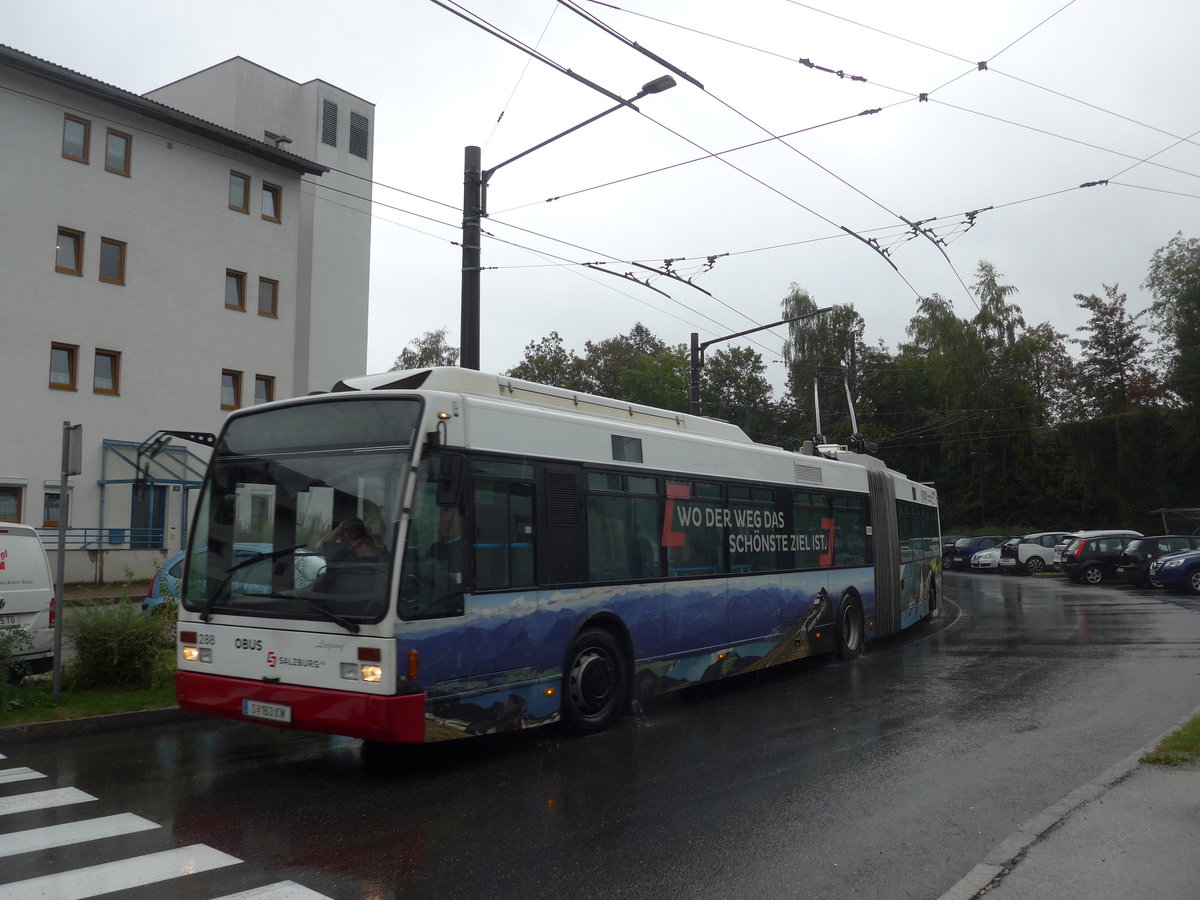 (197'415) - OBUS Salzburg - Nr. 288/S 163 KW - Van Hool Gelenktrolleybus am 14. September 2018 beim Bahnhof Salzburg Sd