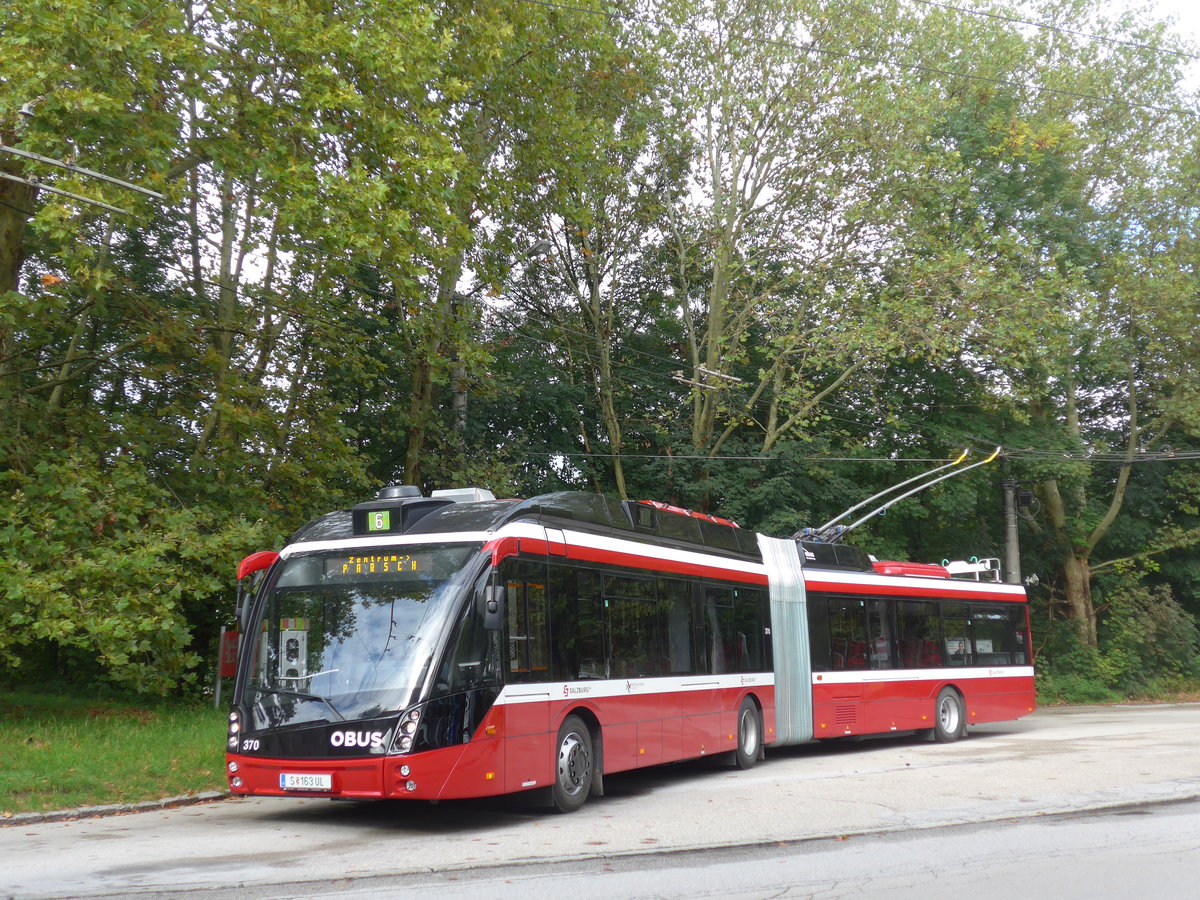 (197'541) - OBUS Salzburg - Nr. 370/S 163 UL - Solaris Gelenktrolleybus am 14. September 2018 in Salzburg, Itzling West