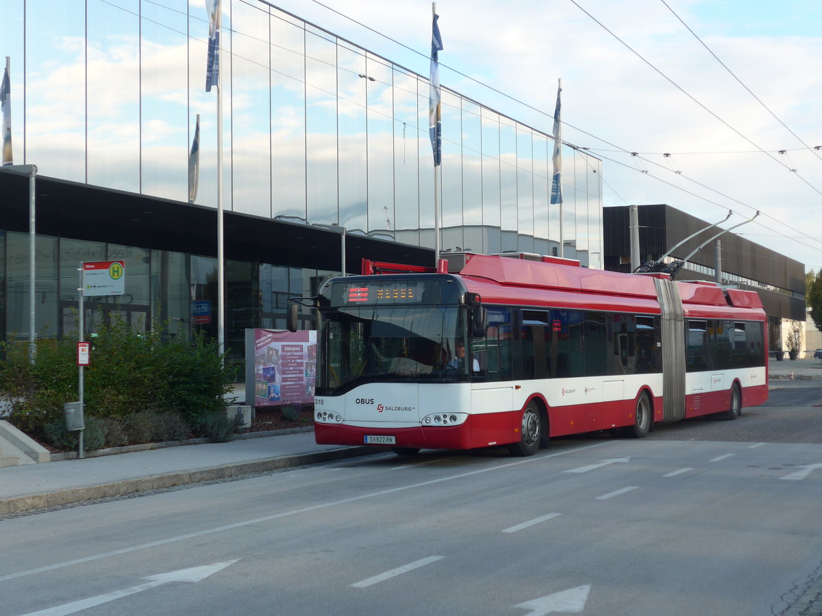 (197'568) - OBUS Salzburg - Nr. 318/S 822 RN - Solaris Gelenktrolleybus (ex TC La Chaux-de-Fonds/CH Nr. 143) am 14. September 2018 in Salzburg, Messe