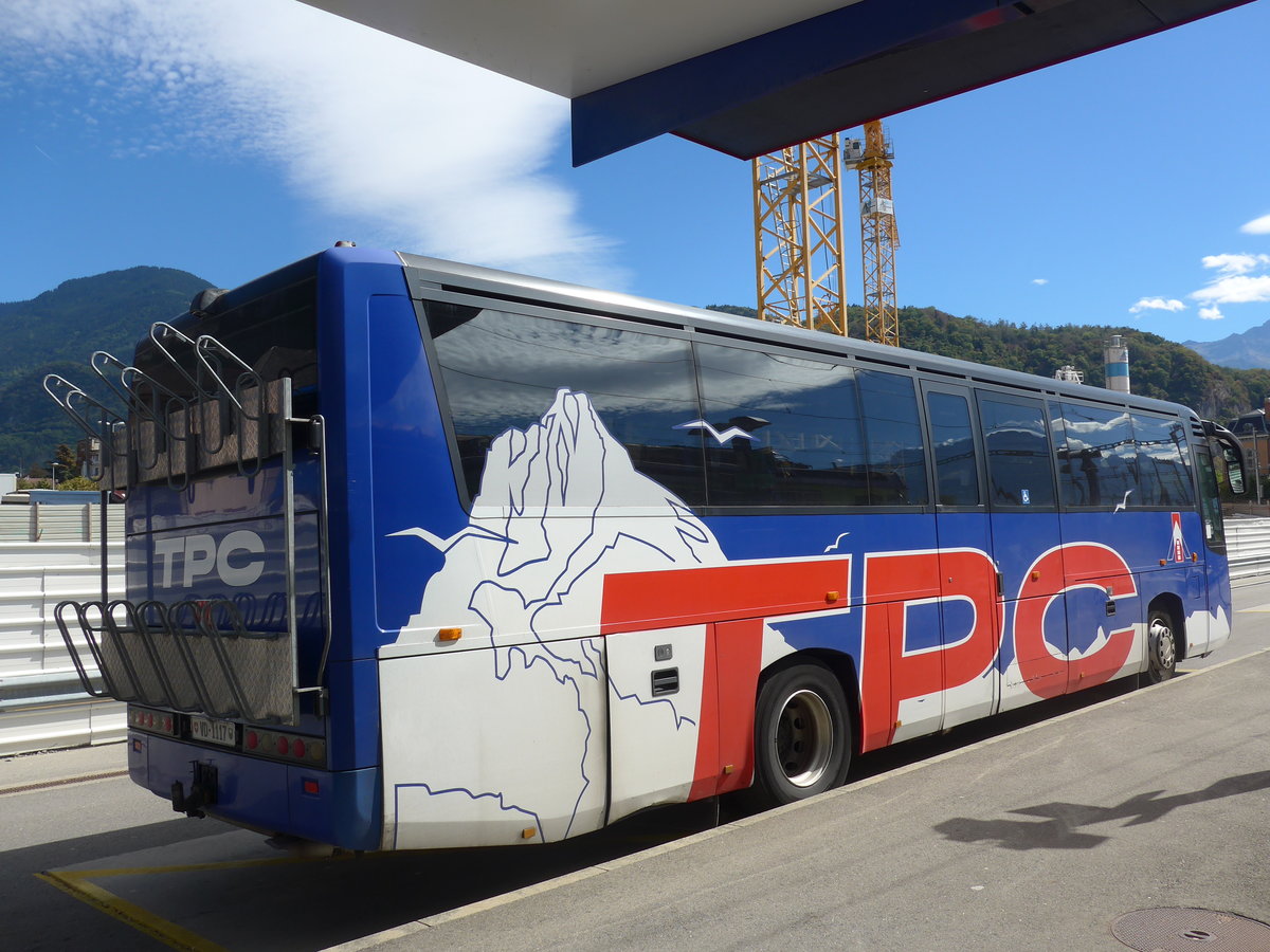 (197'927) - TPC Aigle - Nr. 16/VD 1117 - Irisbus am 23. September 2018 beim Bahnhof Aigle