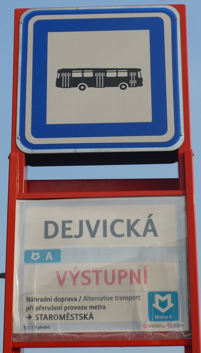(198'518) - DPP-Haltestellenschild - Praha, Dejvick - am 19. Oktober 2018