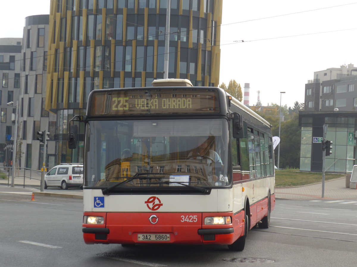 (198'550) - DPP Praha - Nr. 3425/3A2 5860 - Irisbus-Karosa am 19. Oktober 2018 in Praha, Ndraz Veleslavn