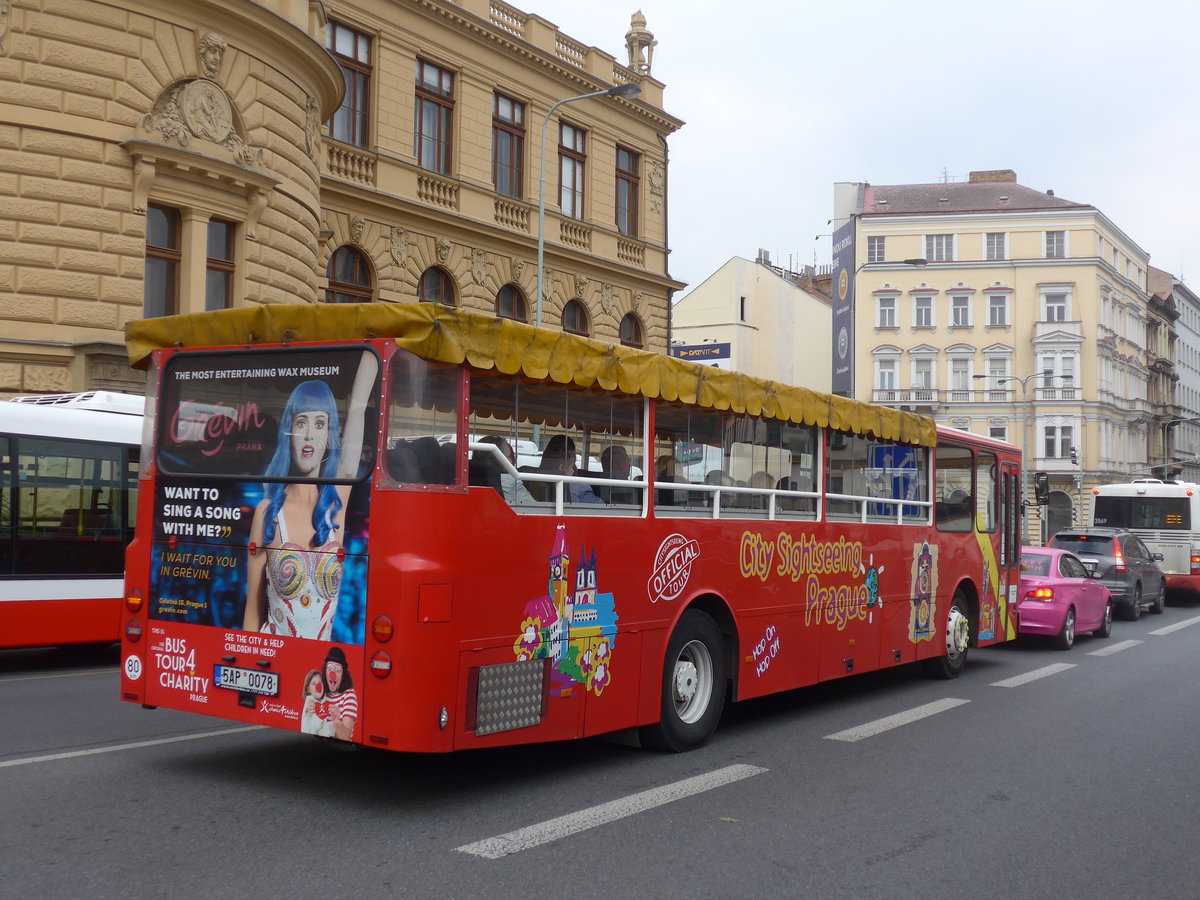 (198'630) - Sightseeing, Praha - 5AP 0078 - Mercedes (ex Prague Travel, Praha; ex Taeter, D-Dresden; ex Deutschland HN-SL 191) am 19. Oktober 2018 in Praha, Florenc