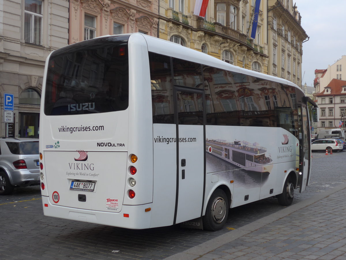 (198'741) - PCHD Transport, Praha - 4AK 8077 - Isuzu am 19. Oktober 2018 in Praha, Staromestsk Nmest