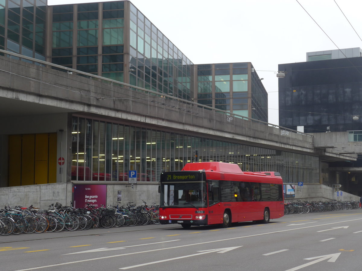 (199'093) - Bernmobil, Bern - Nr. 143/BE 661'143 - Volvo am 29. Oktober 2018 beim Bahnhof Bern