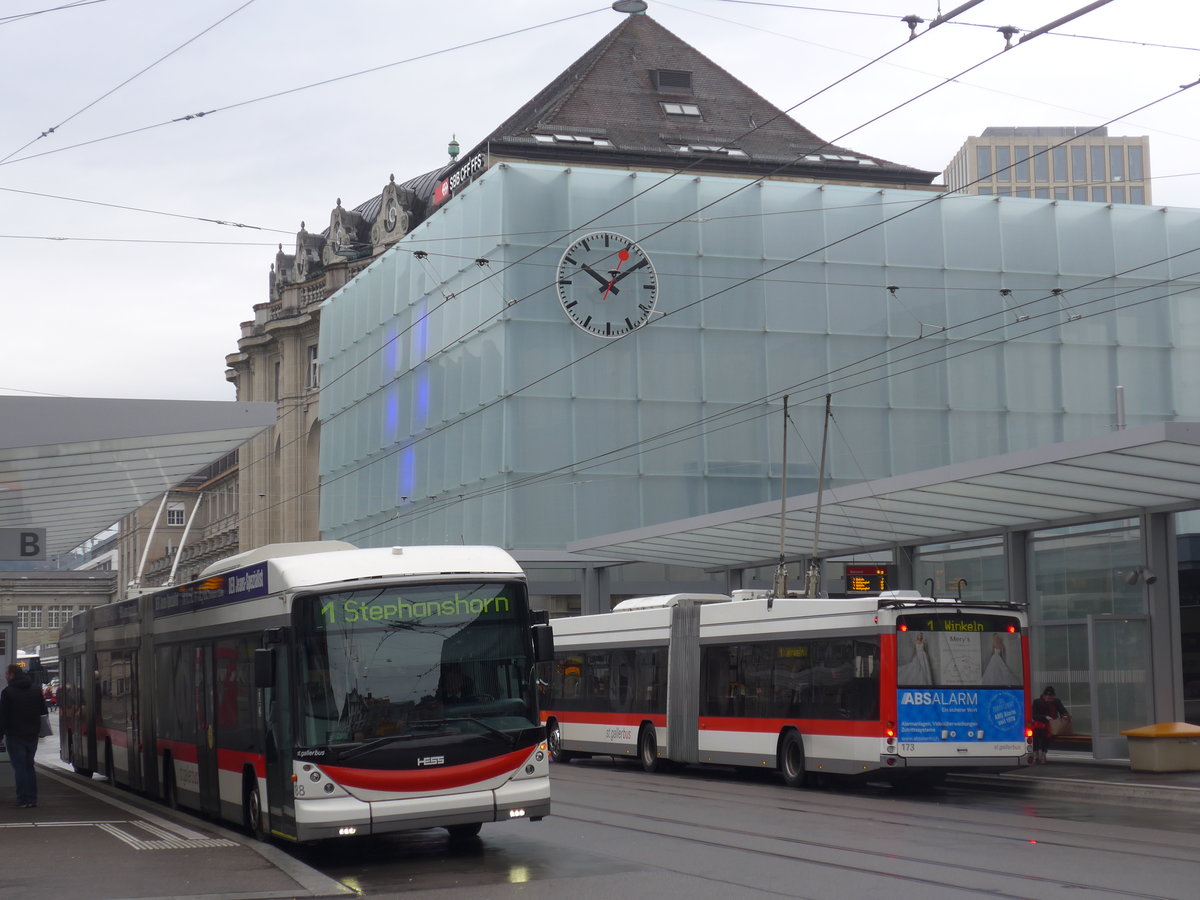 (199'509) - St. Gallerbus, St. Gallen - Nr. 188 - Hess/Hess Doppelgelenktrolleybus am 24. November 2018 beim Bahnhof St. Gallen