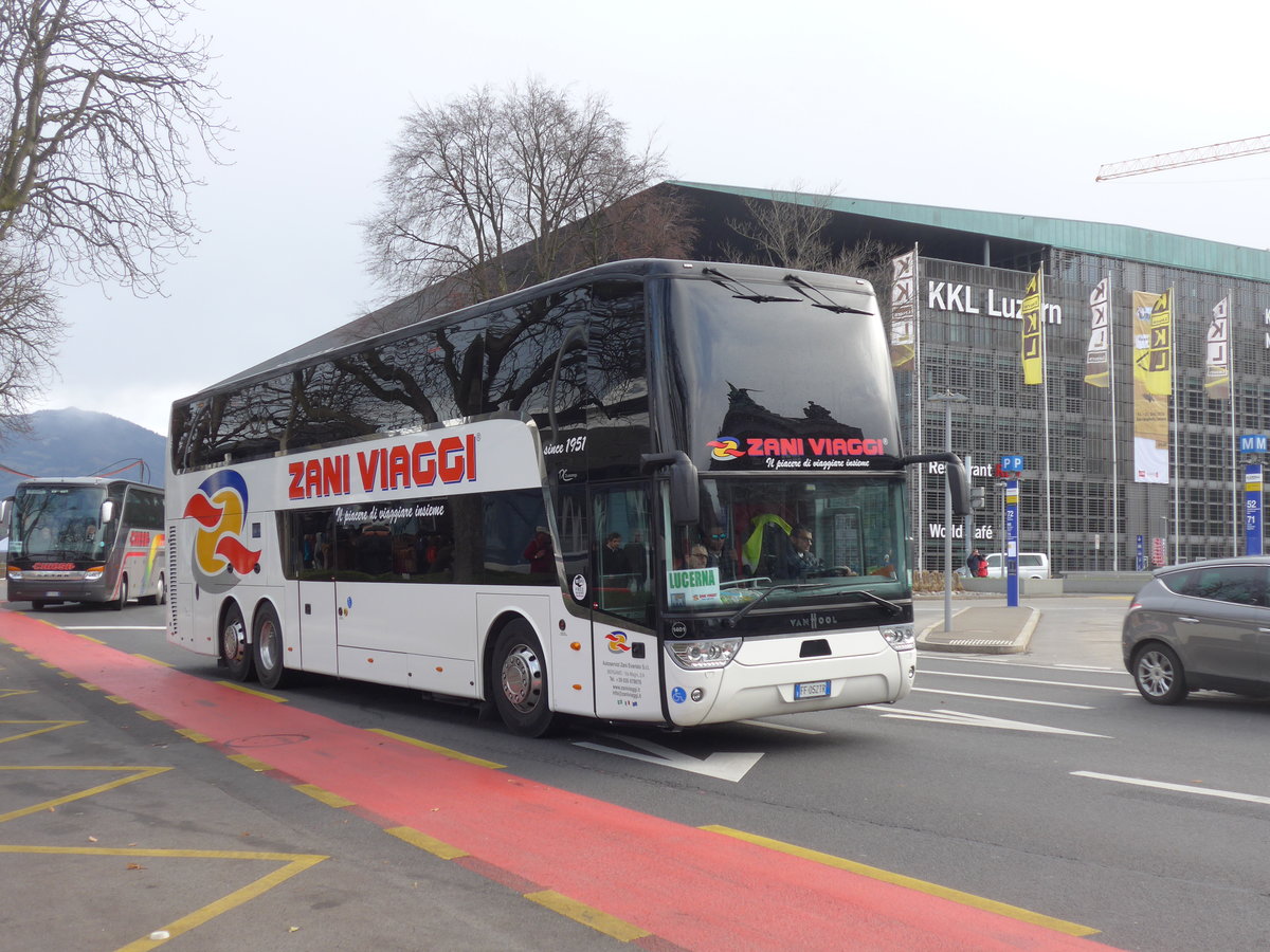 (199'823) - Aus Italien: Zani, Milano - FF-052 TR - Van Hool am 8. Dezember 2018 beim Bahnhof Luzern