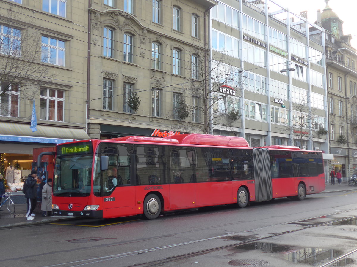 (199'911) - Bernmobil, Bern - Nr. 857/BE 671'857 - Mercedes am 10. Dezember 2018 beim Bahnhof Bern