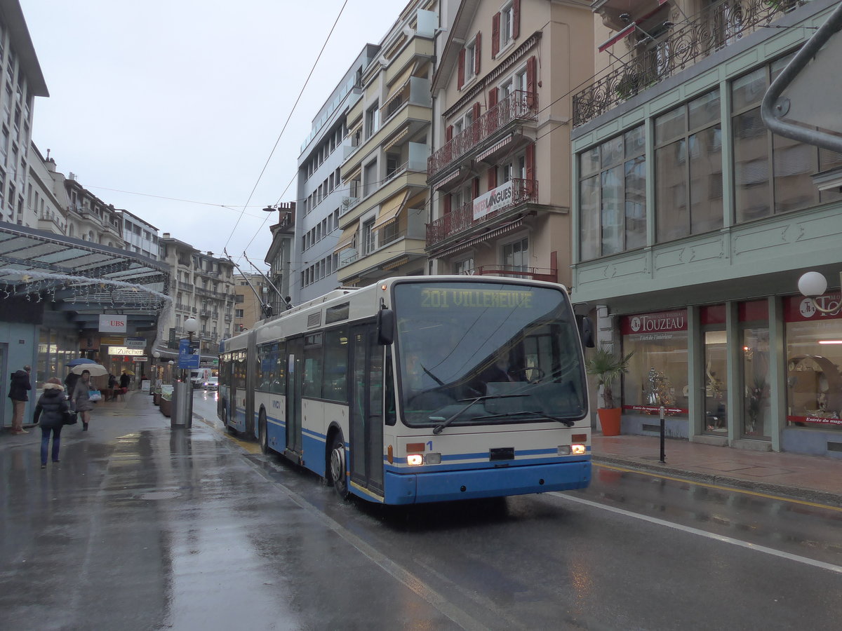 (200'019) - VMCV Clarens - Nr. 1 - Van Hool Gelenktrolleybus am 17. Dezember 2018 in Montreux, Casino