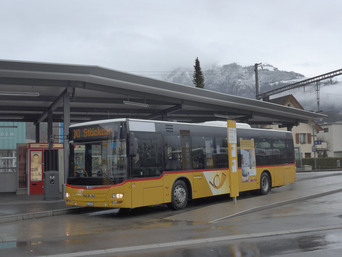 (200'120) - PostAuto Zentralschweiz - Nr. 2/OW 10'602 - MAN (ex Dillier, Sarnen Nr. 2) am 24. Dezember 2018 beim Bahnhof Sarnen