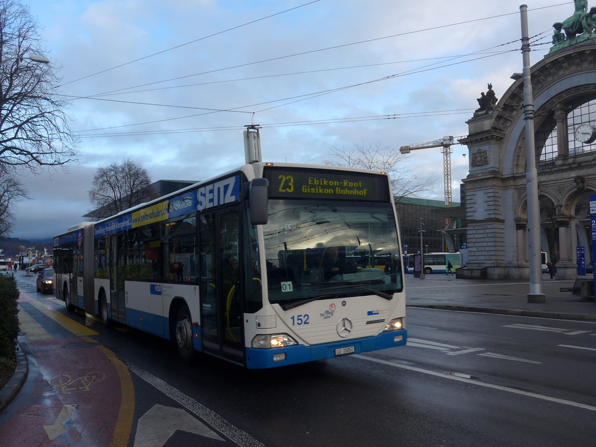 (200'159) - VBL Luzern - Nr. 152/LU 15'052 - Mercedes am 24. Dezember 2018 beim Bahnhof Luzern