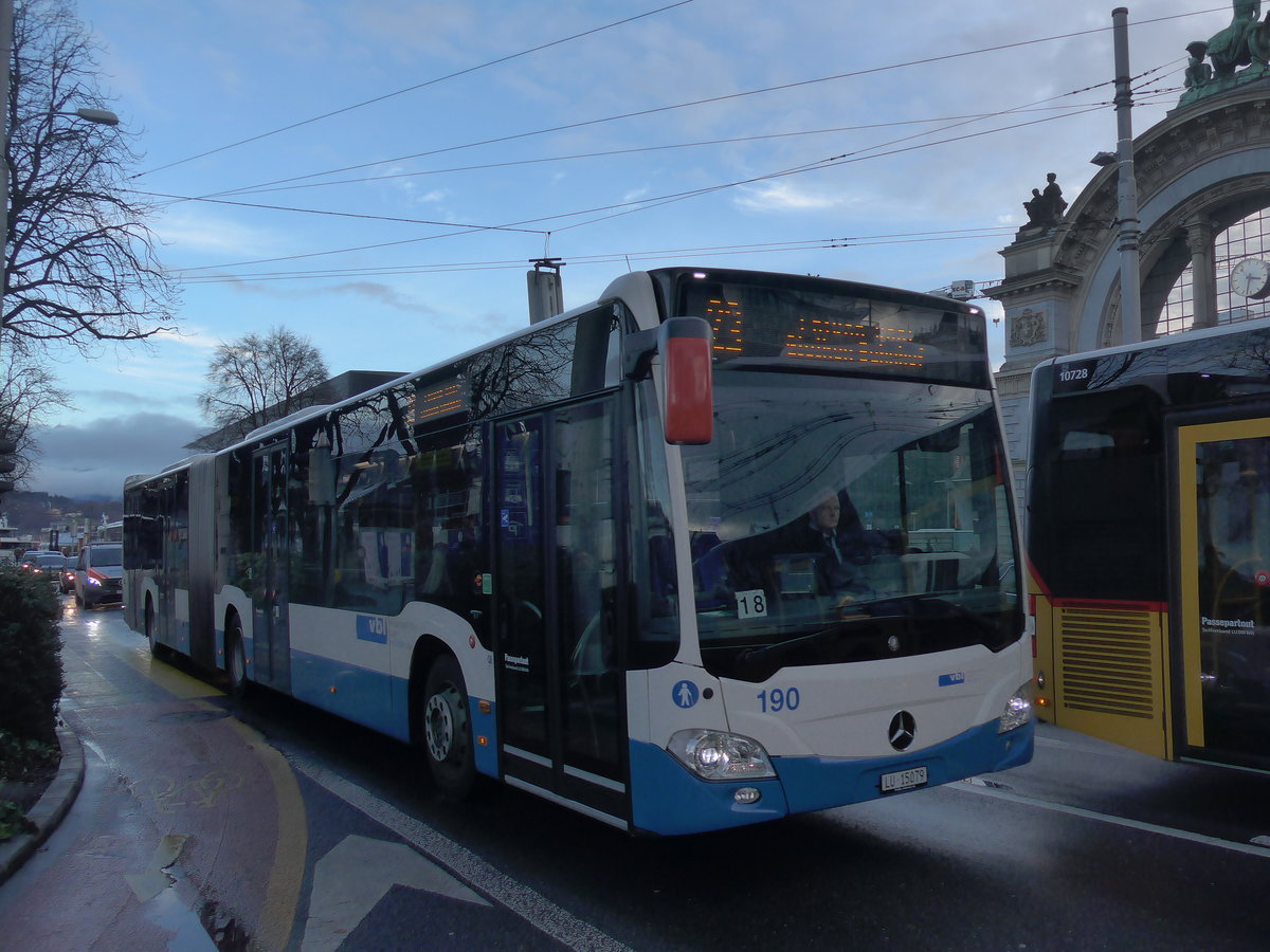 (200'174) - VBL Luzern - Nr. 190/LU 15'079 - Mercedes am 24. Dezember 2018 beim Bahnhof Luzern