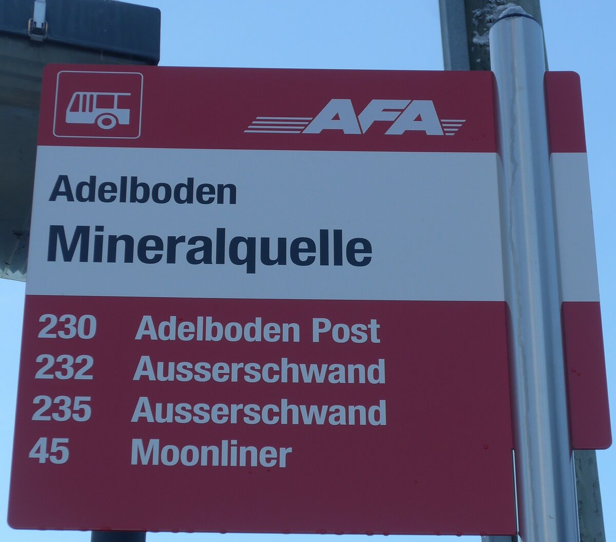 (200'237) - AFA-Haltestellenschild - Adelboden, Mineralquelle - am 25. Dezember 2018