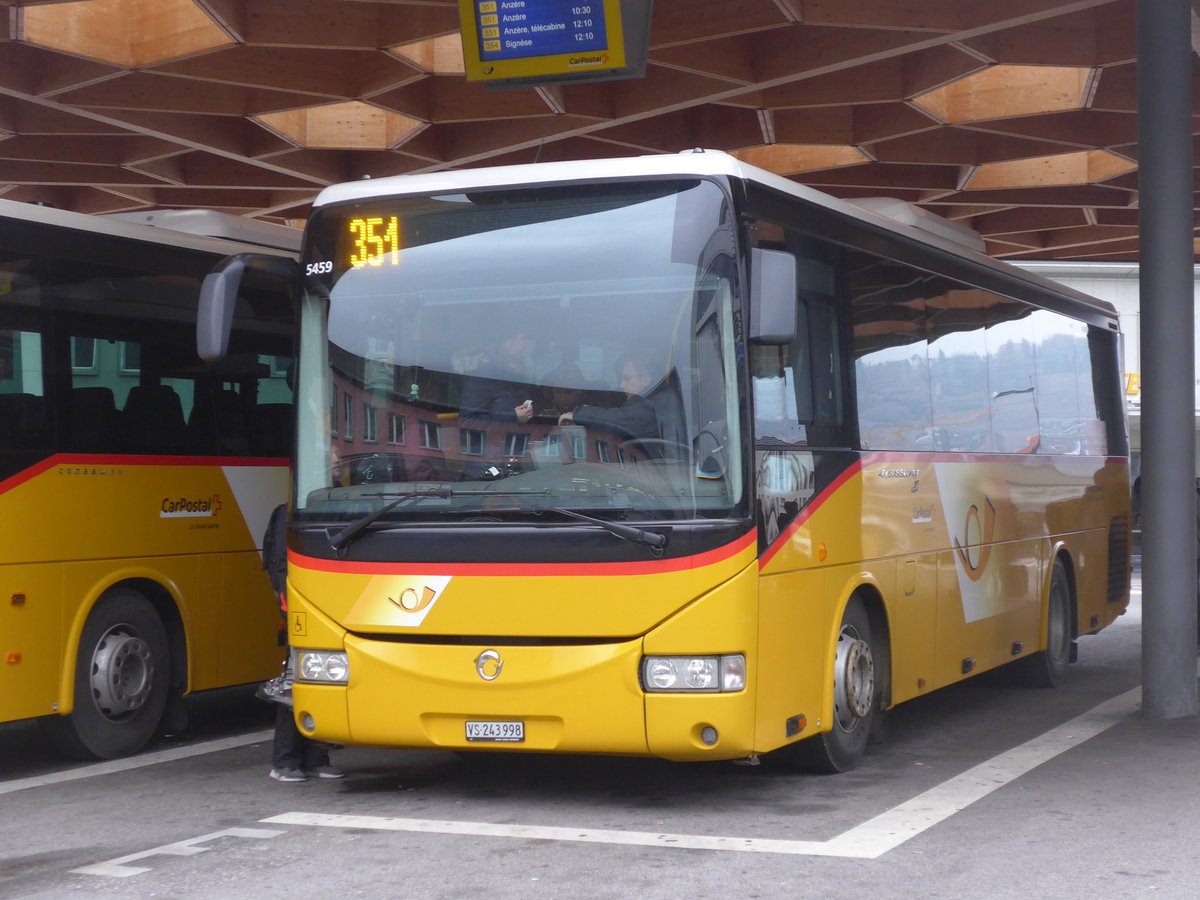 (200'337) - Buchard, Leytron - VS 243'998 - Irisbus am 30. Dezember 2018 beim Bahnhof Sion