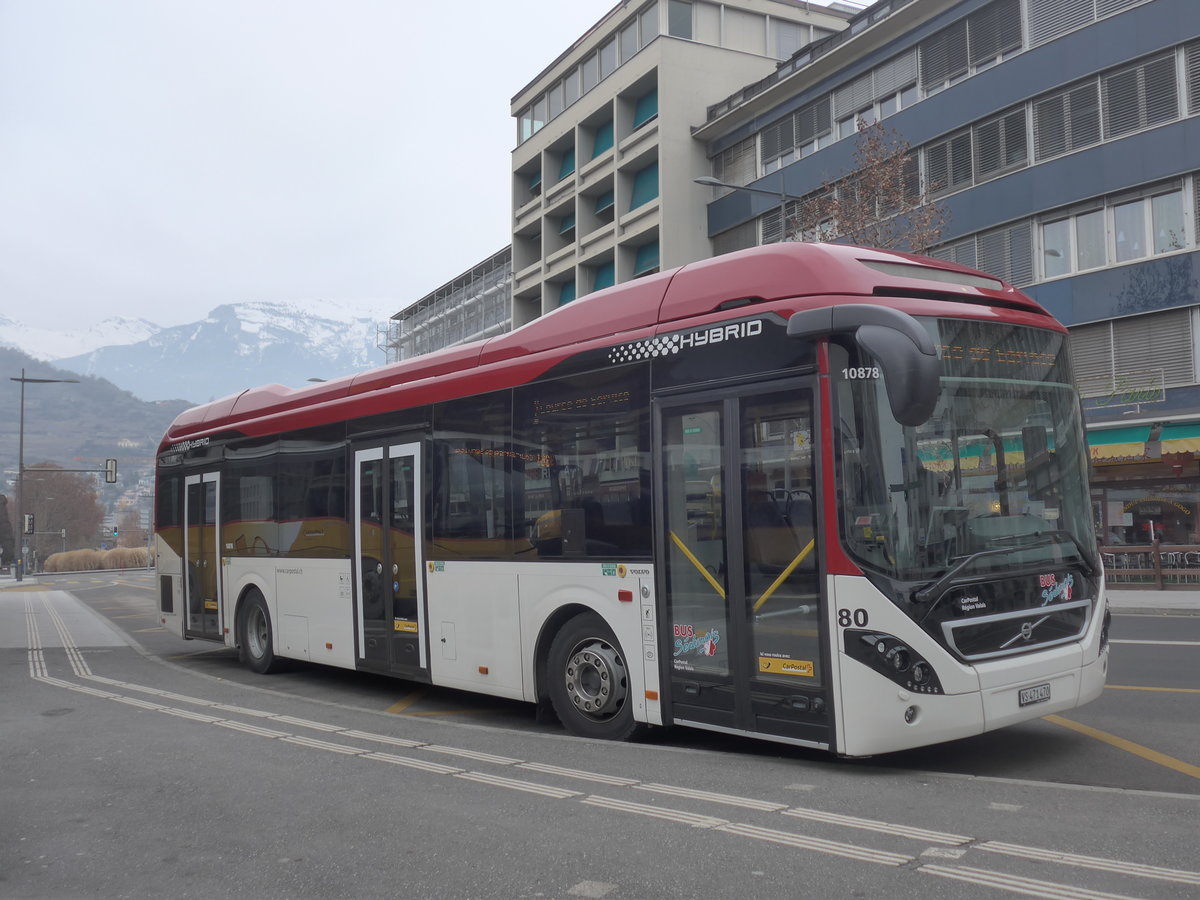 (200'375) - PostAuto Wallis - Nr. 80/VS 471'470 - Volvo am 30. Dezember 2018 beim Bahnhof Sion