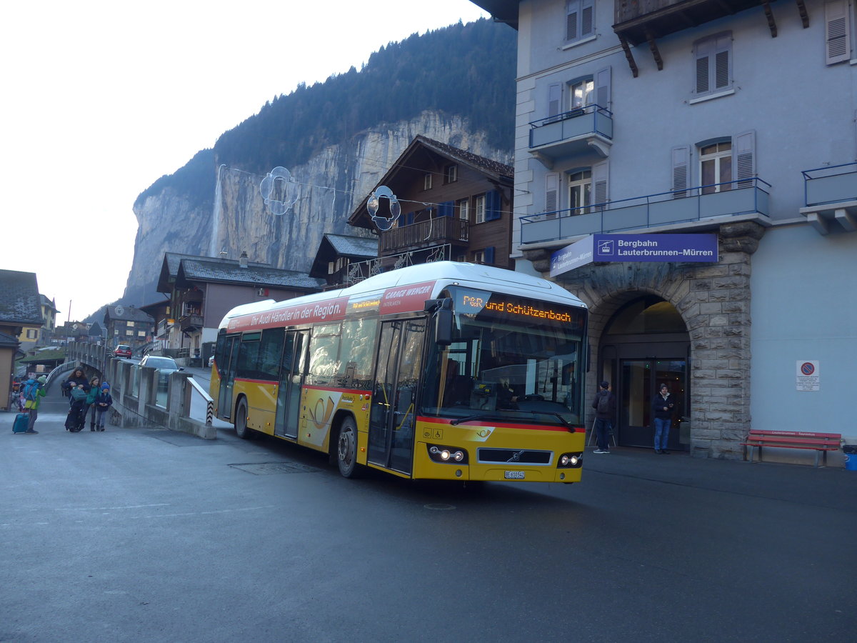 (200'515) - PostAuto Bern - BE 610'542 - Volvo am 1. Januar 2019 beim Bahnhof Lauterbrunnen