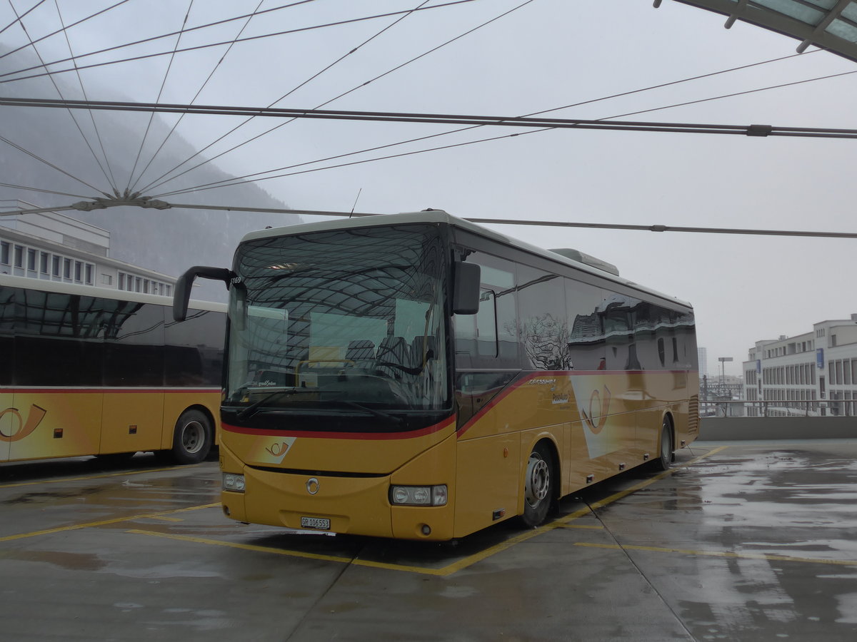 (200'548) - PostAuto Graubnden - GR 106'553 - Irisbus am 2. Januar 2019 in Chur, Postautostation