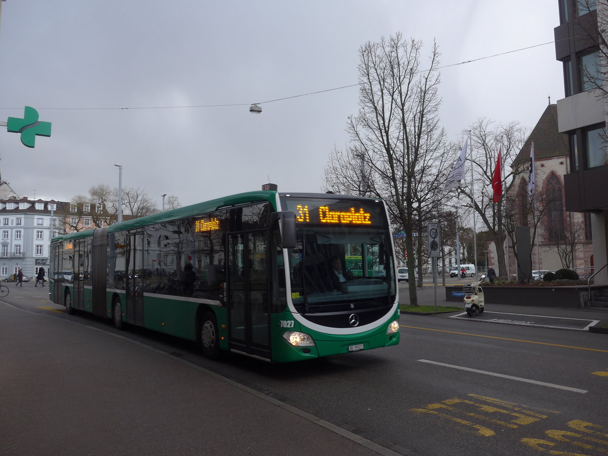 (201'517) - BVB Basel - Nr. 7027/BS 99'327 - Mercedes am 11. Februar 2019 in Basel, Claragraben