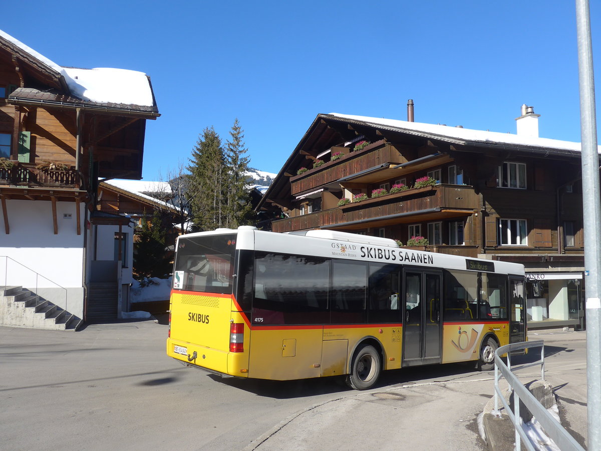 (201'693) - PostAuto Bern - BE 614'040 - MAN/Gppel (ex AVG Meiringen Nr. 72) am 17. Februar 2019 beim Bahnhof Gstaad