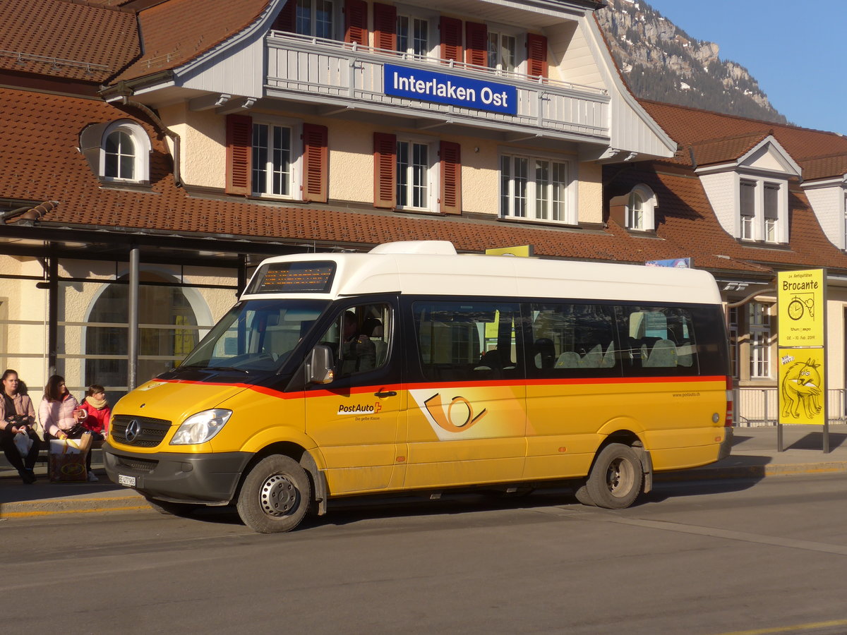(201'740) - PostAuto Bern - BE 477'965 - Mercedes am 18. Februar 2019 beim Bahnhof Interlaken Ost