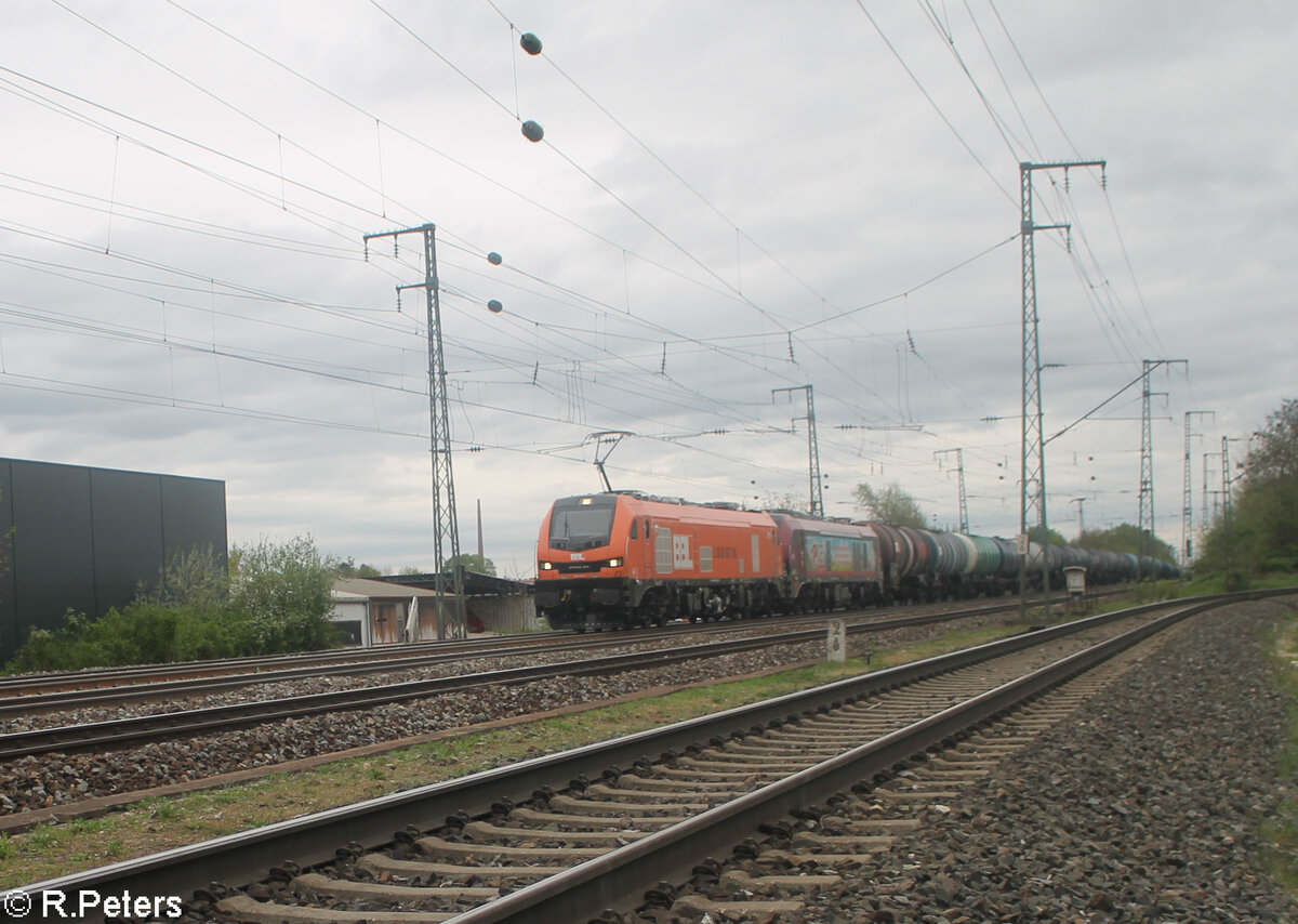 2019 309 und 2159 247 ziehen mit einem Kesselzug durch Nürnberg Hohe Marter. 09.04.24