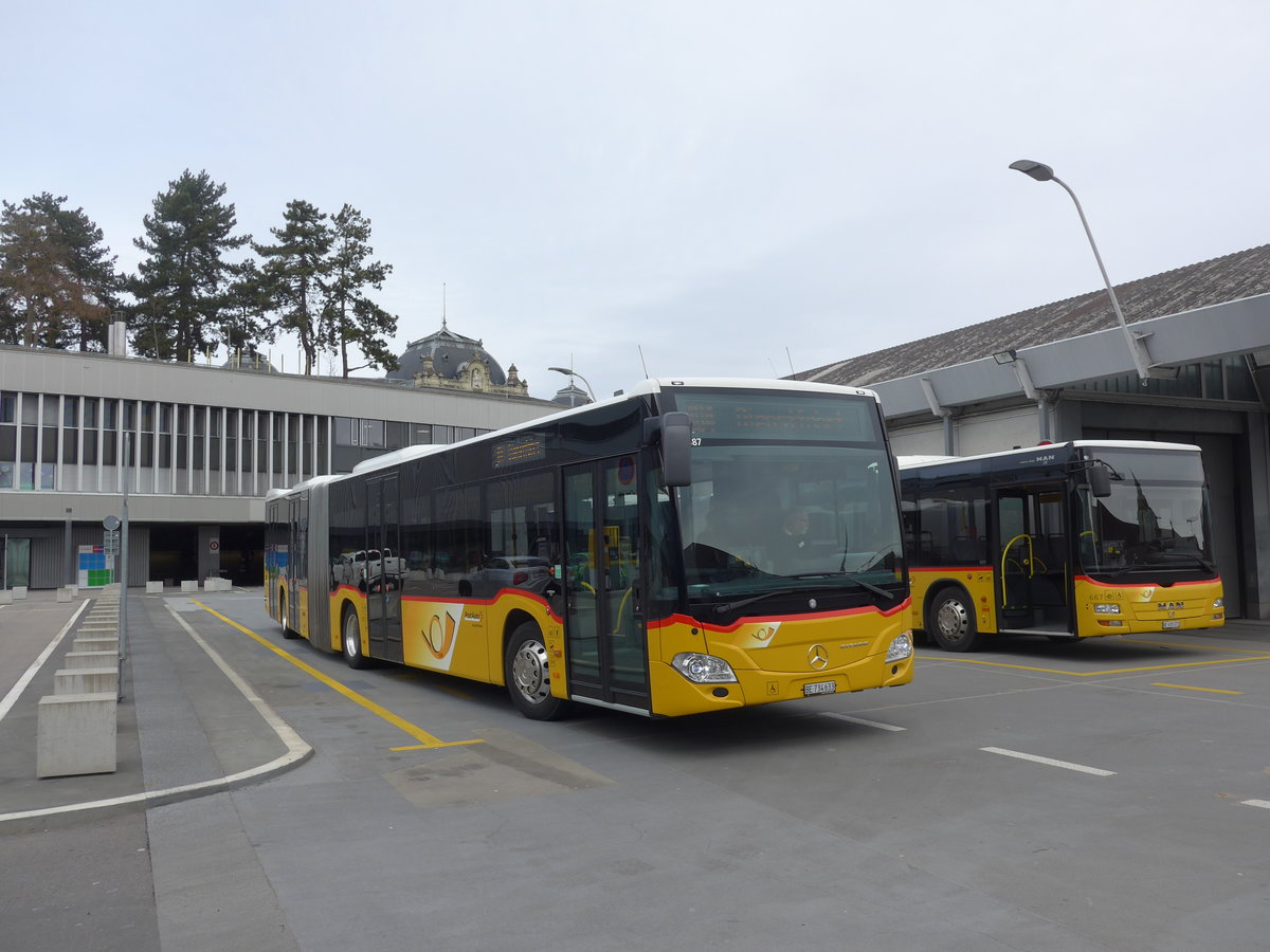 (202'366) - PostAuto Bern - Nr. 633/BE 734'633 - Mercedes am 12. Mrz 2019 in Bern, Postautostation