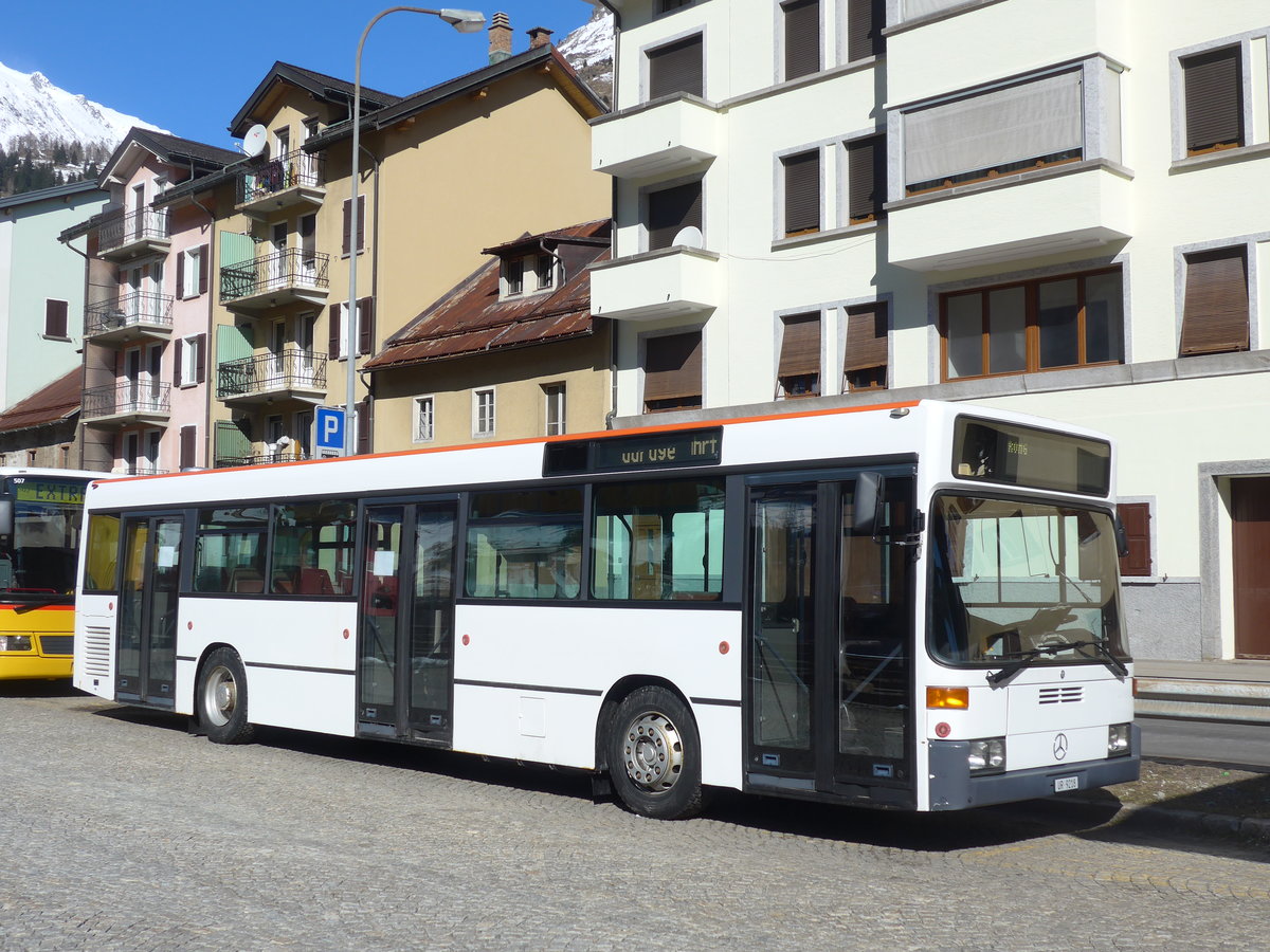 (202'526) - Meyer, Gschenen - UR 9218 - Mercedes (ex BSU Solothurn Nr. 65; ex BSU Solothurn Nr. 59) am 19. Mrz 2019 beim Bahnhof Airolo