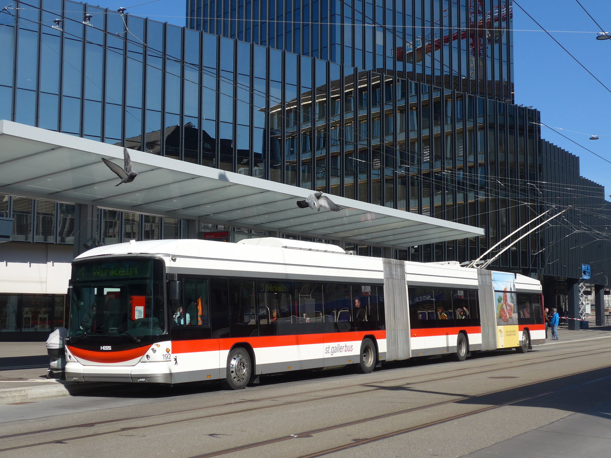 (202'679) - St. Gallerbus, St. Gallen - Nr. 192 - Hess/Hess Doppelgelenktrolleybus am 21. Mrz 2019 beim Bahnhof St. Gallen