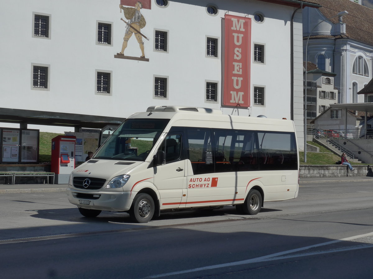 (202'843) - AAGS Schwyz - Nr. 25/SZ 45'325 - Mercedes am 22. Mrz 2019 in Schwyz, Post