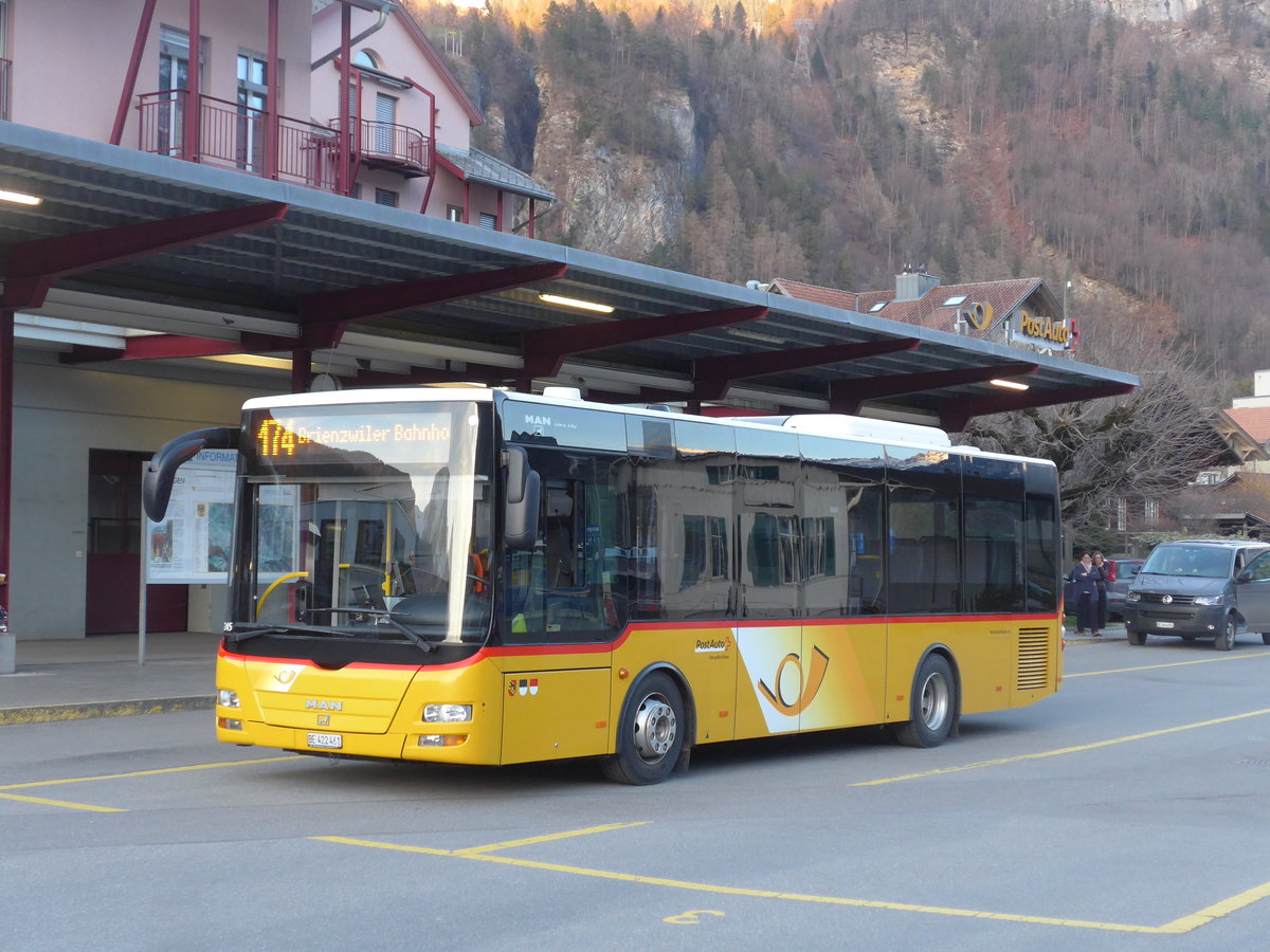 (202'908) - PostAuto Bern - BE 422'461 - MAN/Gppel (ex AVG Meiringen Nr. 61) am 22. Mrz 2019 in Meiringen, Postautostation