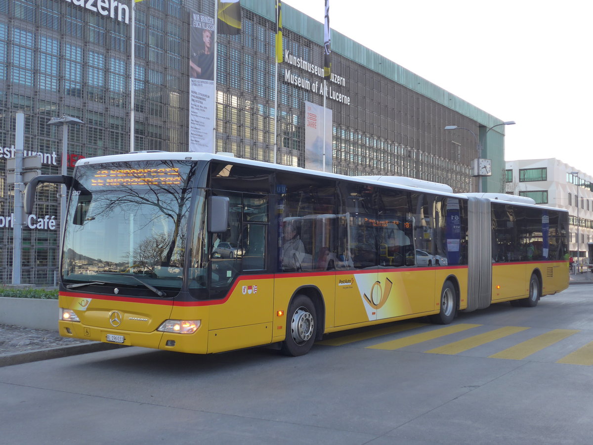 (202'913) - PostAuto Nordschweiz - BL 196'033 - Mercedes am 23. Mrz 2019 beim Bahnhof Luzern