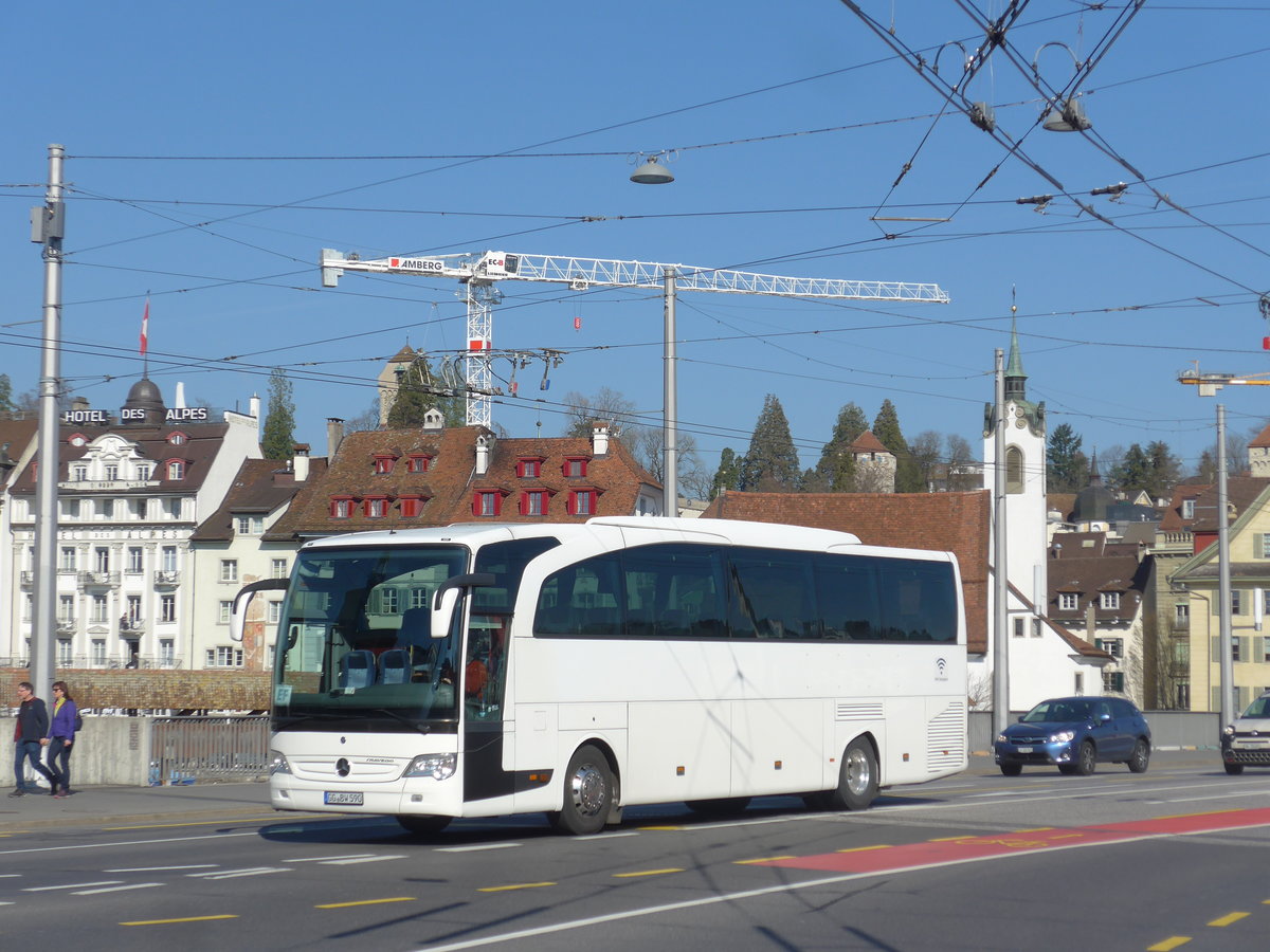 (202'940) - Aus Deutschland: Busworld International, Nauheim - GG-BW 590 - Mercedes am 23. Mrz 2019 in Luzern, Bahnhofbrcke