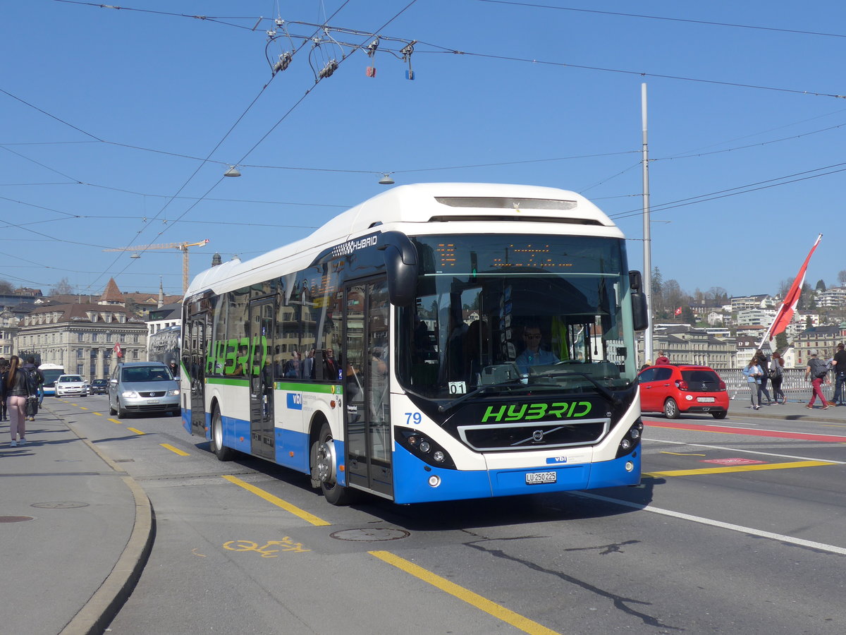 (203'005) - VBL Luzern - Nr. 79/LU 250'225 - Volvo am 23. Mrz 2019 in Luzern, Bahnhofbrcke