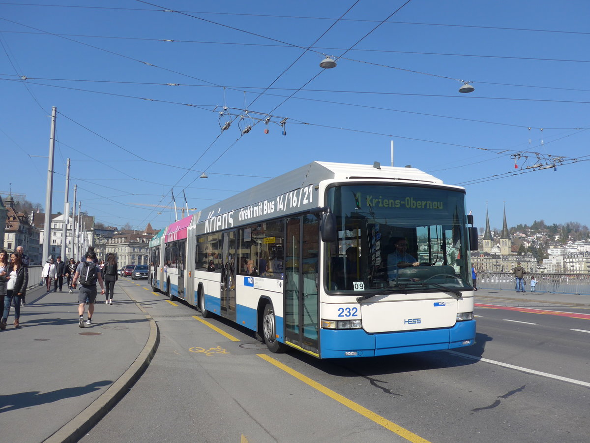 (203'037) - VBL Luzern - Nr. 232 - Hess/Hess Doppelgelenktrolleybus am 23. Mrz 2019 in Luzern, Bahnhofbrcke