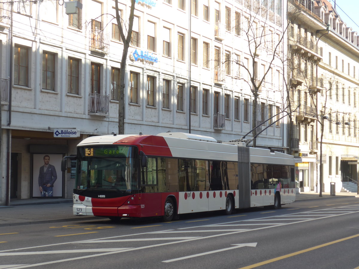 (203'067) - TPF Fribourg - Nr. 523 - Hess/Hess Gelenktrolleybus am 24. Mrz 2019 beim Bahnhof Fribourg
