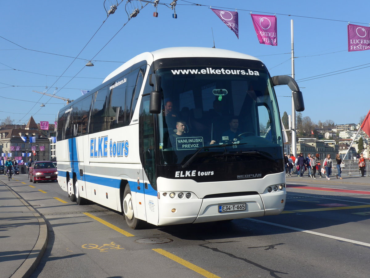 (203'364) - Aus Bosnien&Herzegowina: ELKE tours, Lukavac - E34-T-665 - Neoplan am 30. Mrz 2019 in Luzern, Bahnhofbrcke