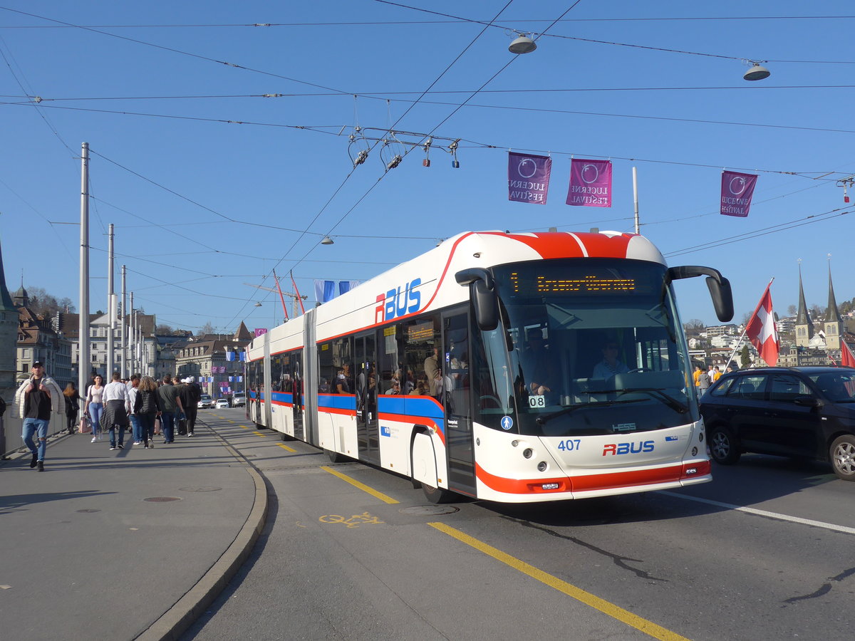 (203'371) - VBL Luzern - Nr. 407 - Hess/Hess Doppelgelenktrolleybus am 30. Mrz 2019 in Luzern, Bahnhofbrcke
