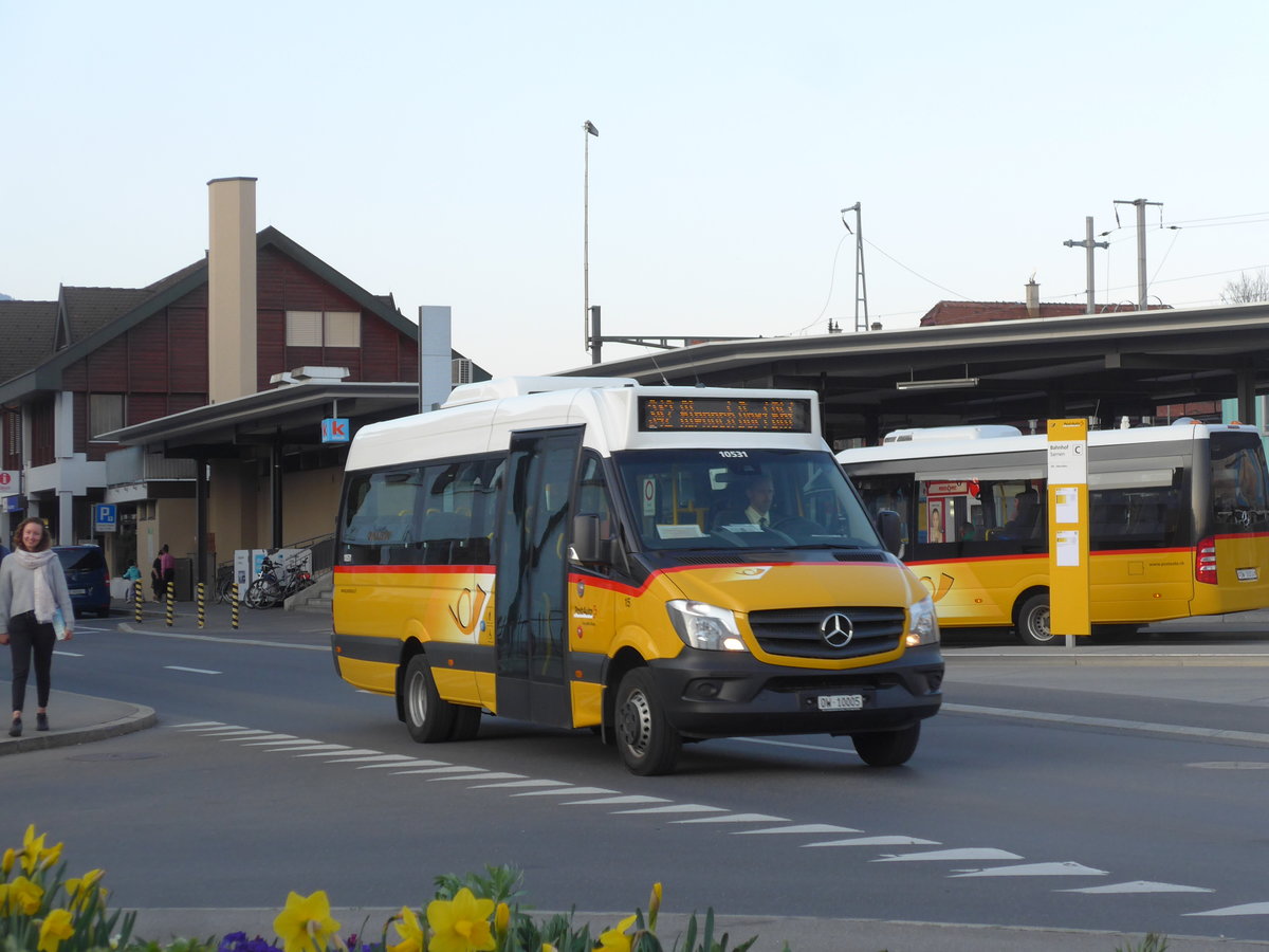 (203'421) - PostAuto Zentralschweiz - Nr. 15/OW 10'005 - Mercedes (ex Dillier, Sarnen Nr. 15) am 30. Mrz 2019 beim Bahnhof Sarnen
