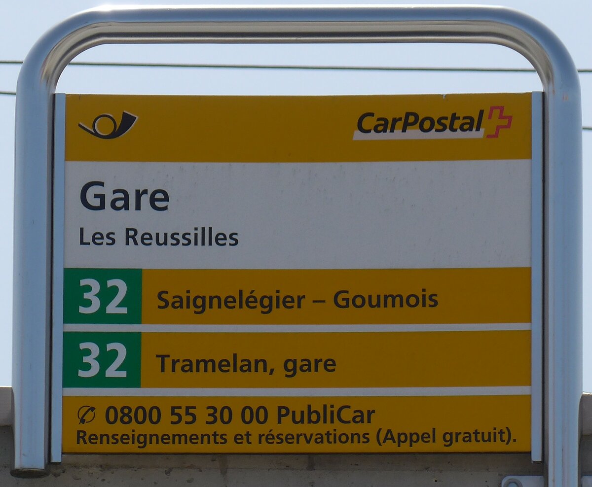 (203'900) - PostAuto-Haltestellenschild - Les Reussilles, Gare - am 22. April 2019