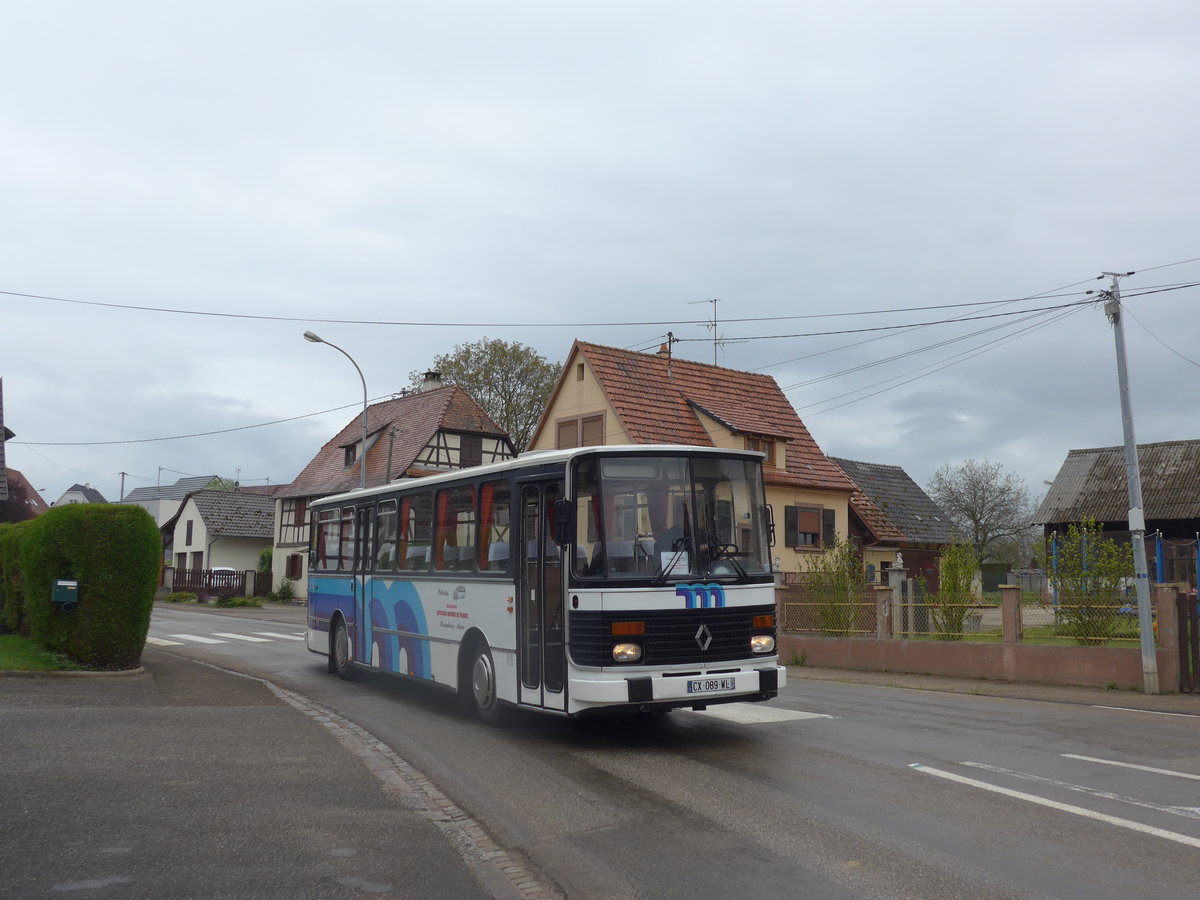 (204'178) - SECAM Macn (AAF) - Nr. 19/CX 089 WL - Renault am 27. April 2019 in Stundwiller, Rue Principale