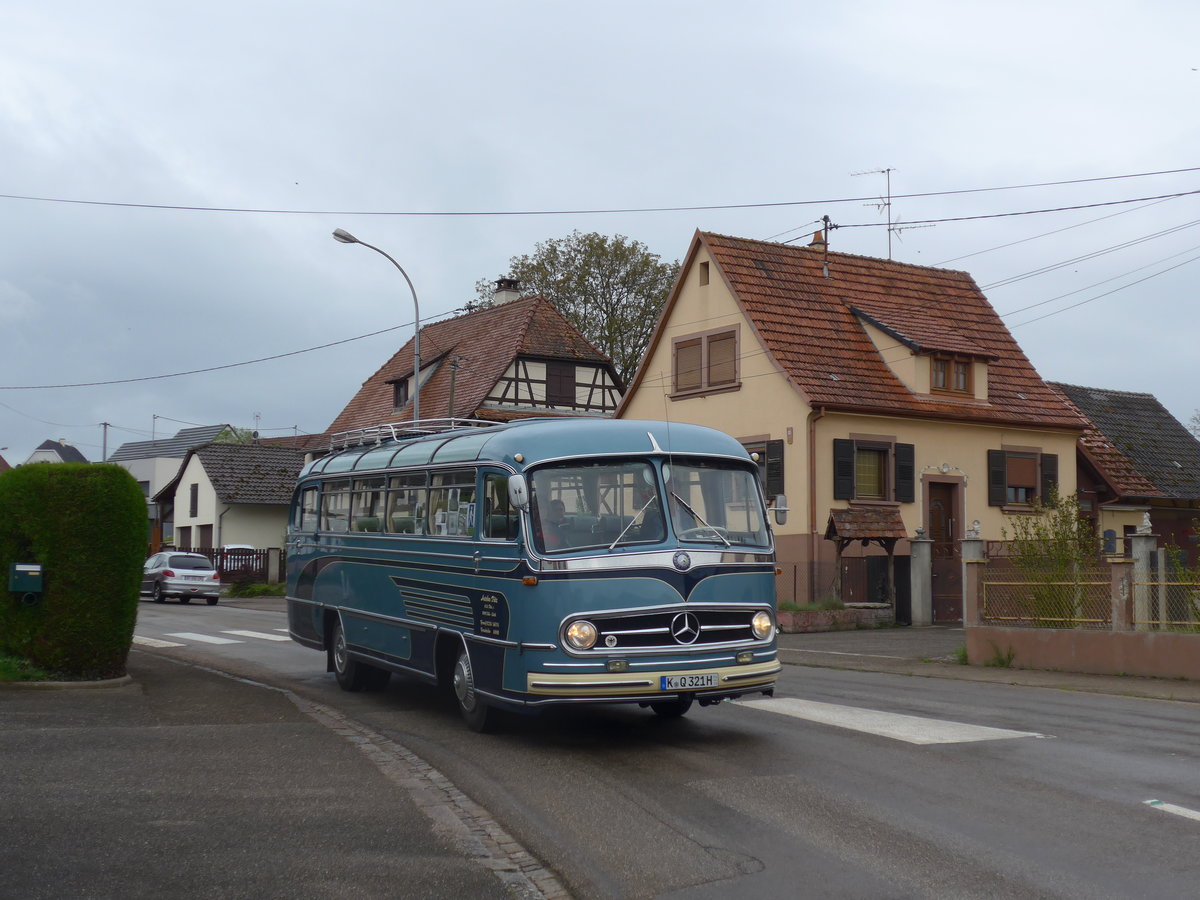 (204'197) - Aus Deutschland: Ptz, Kln - K-Q 321H - Mercedes am 27. April 2019 in Stundwiller, Rue Principale