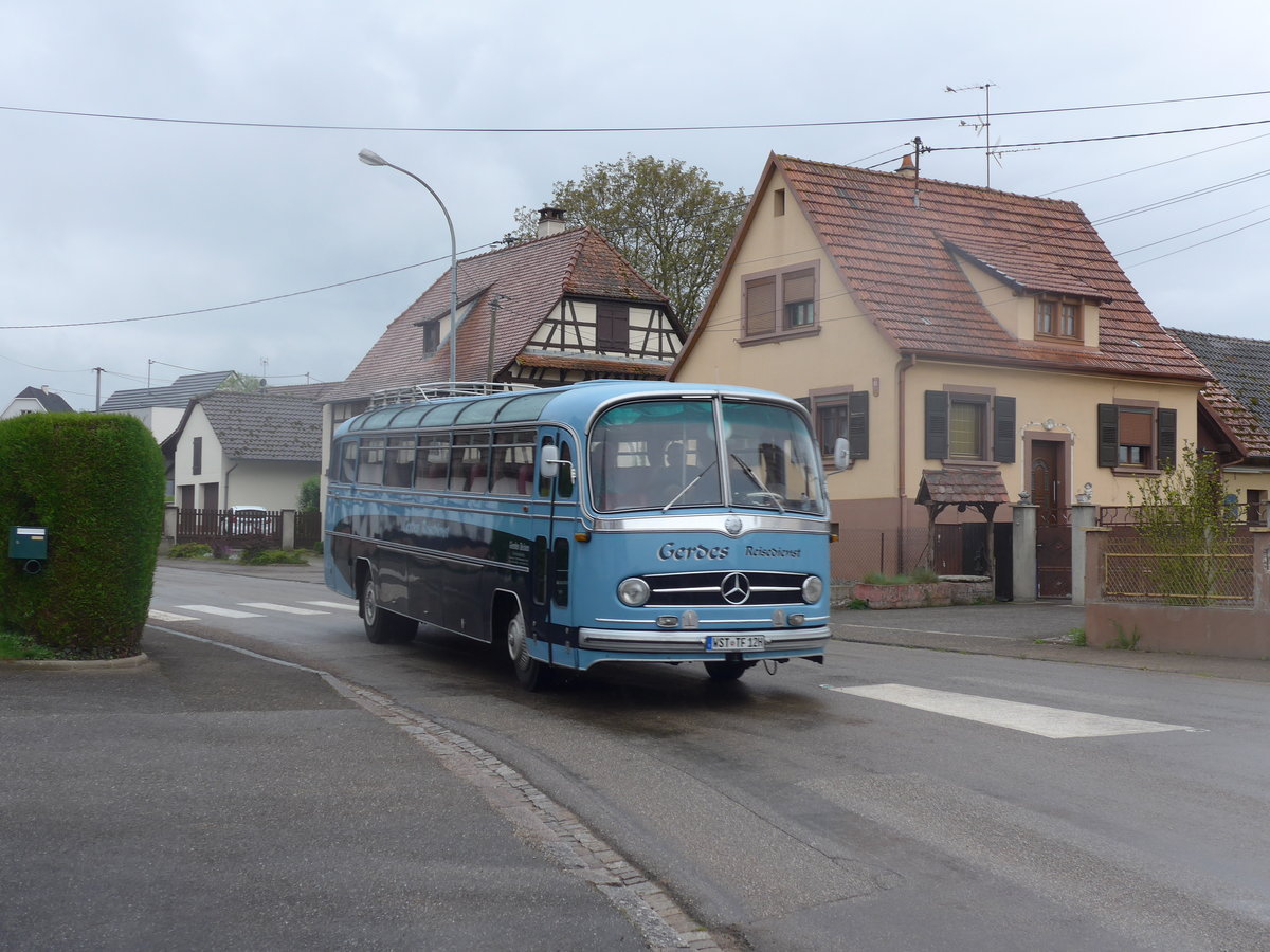 (204'224) - Aus Deutschland: Gerdes, Westerstede - WST-TF 12H - Mercedes am 27. April 2019 in Stundwiller, Rue Principale