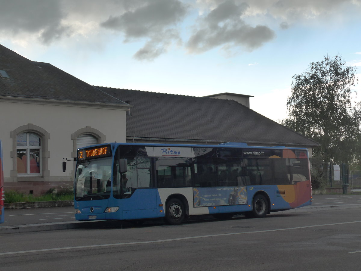 (204'443) - CarPostal, Haguenau - Nr. 121/DB 673 GS - Mercedes am 27. April 2019 beim Bahnhof Haguenau